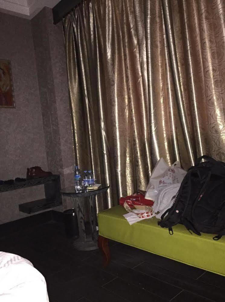 Jun Hao Hotel Dongguan  Exterior foto